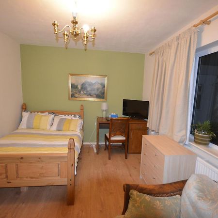 Double Bedroom With View To The Garden أكسفورد المظهر الخارجي الصورة