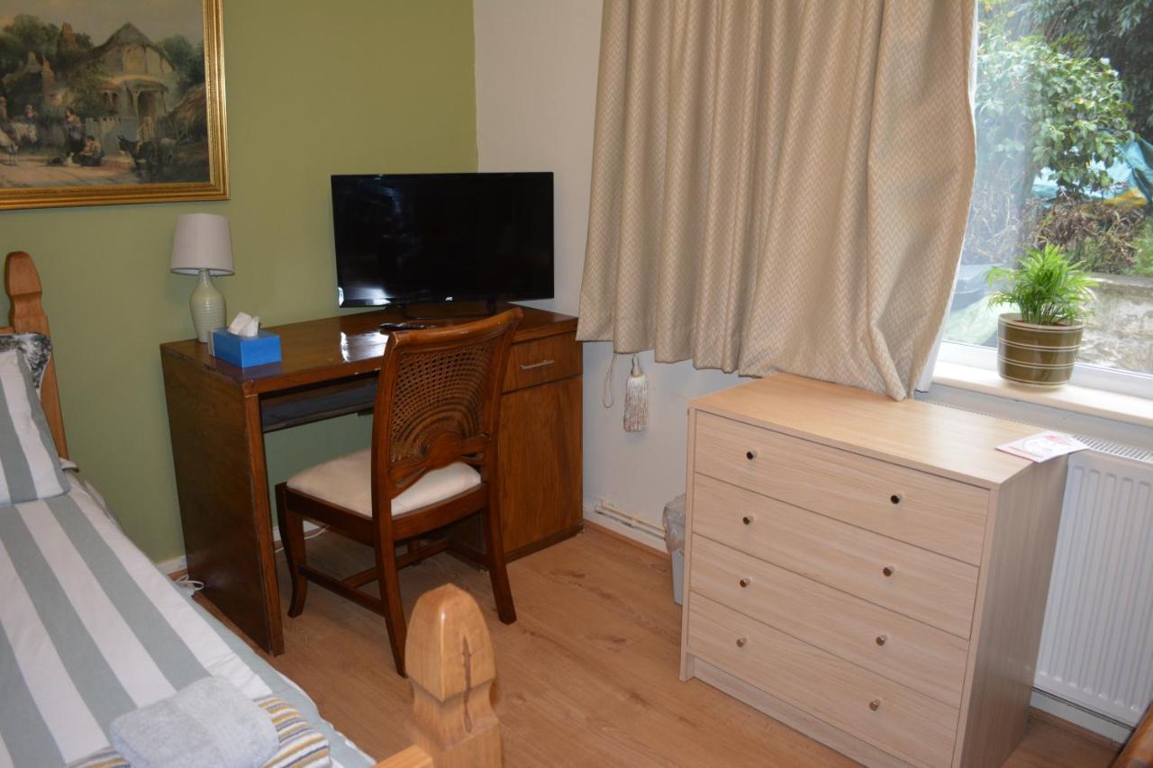 Double Bedroom With View To The Garden أكسفورد المظهر الخارجي الصورة